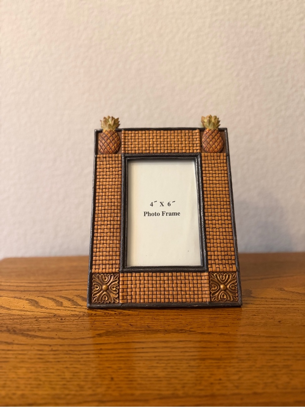 Vintage MCM Pineapple Accent 4x6 Photo Frame